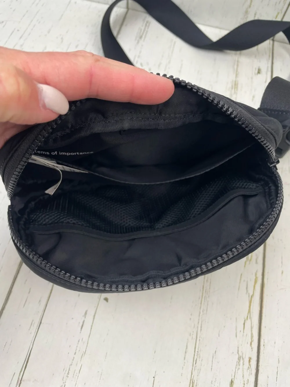 Lululemon Take It On Belt Bag *1L‎